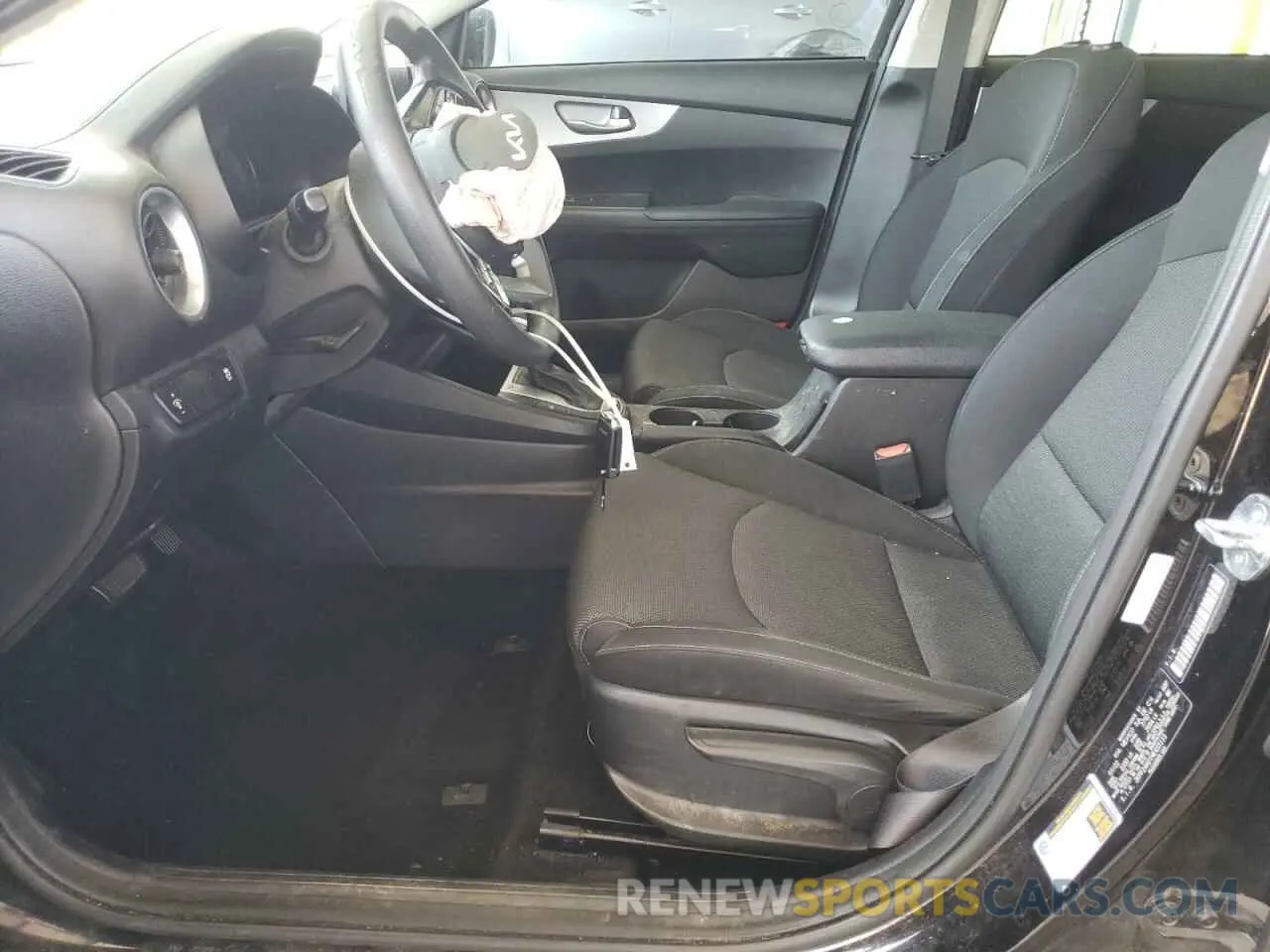 7 fotografías del automóvil dañado 3KPF24AD1NE455113 KIA FORTE 2022