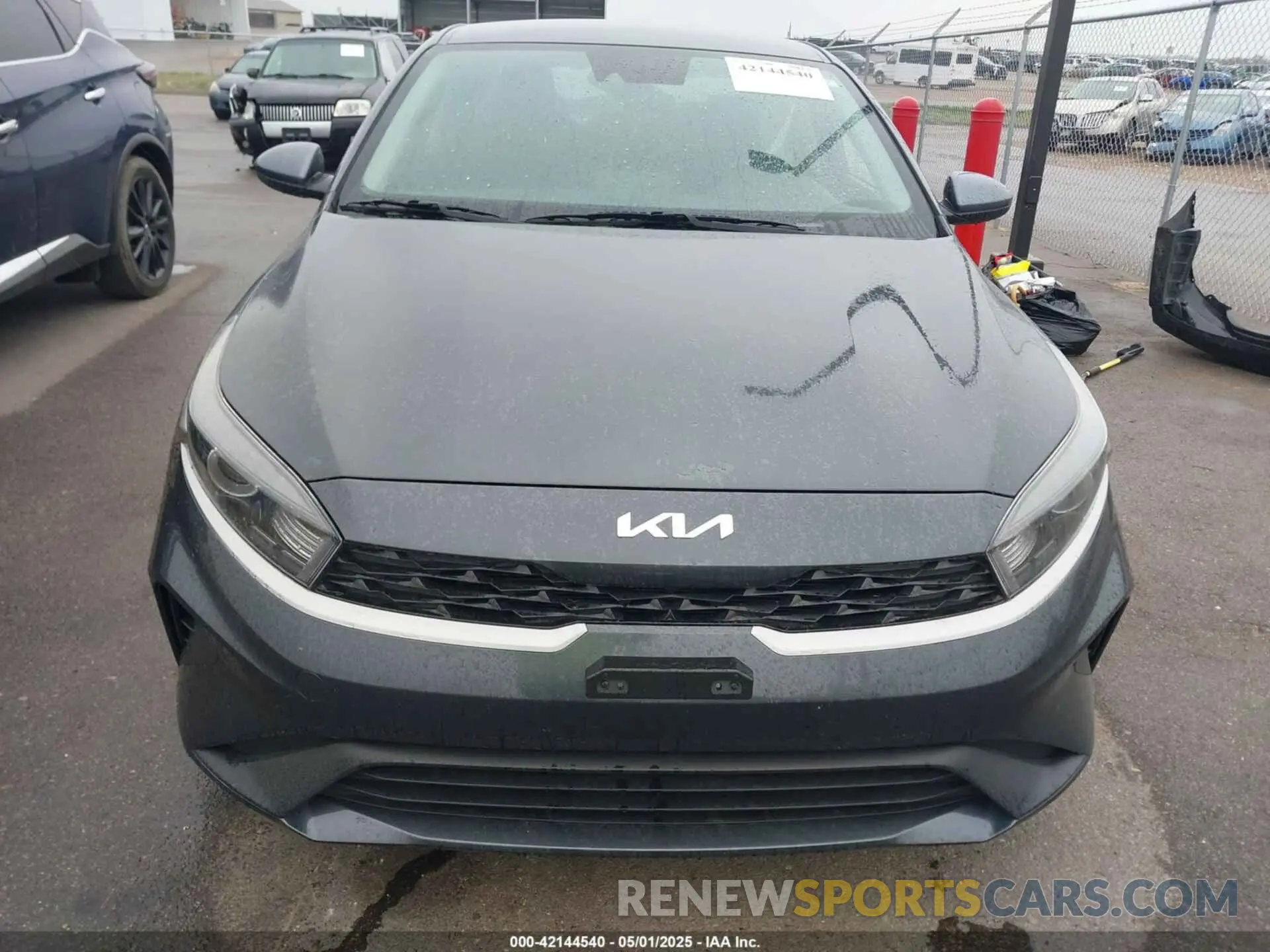 12 fotografías del automóvil dañado 3KPF24AD1NE460912 KIA FORTE 2022