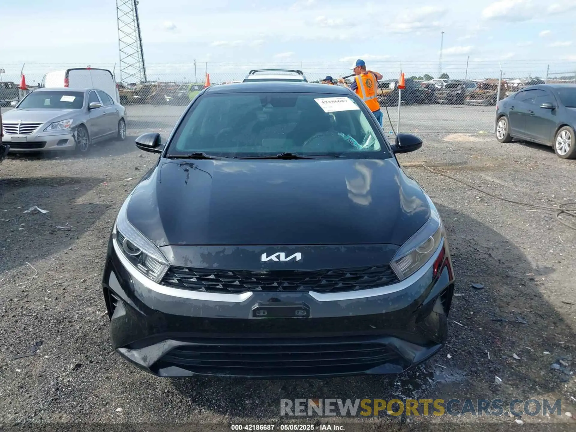 12 fotografías del automóvil dañado 3KPF24AD1NE503709 KIA FORTE 2022