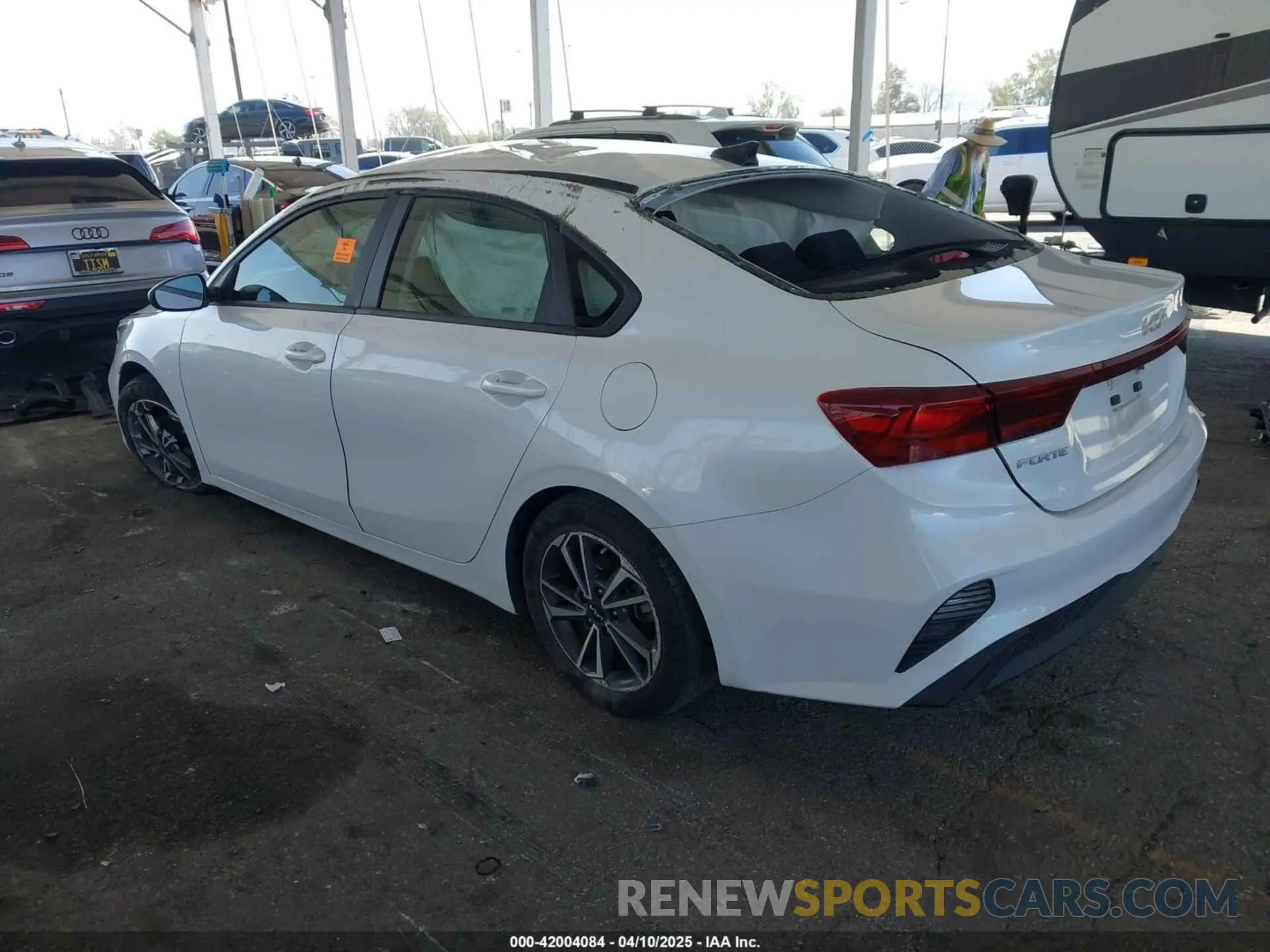 3 fotografías del automóvil dañado 3KPF24AD2NE425361 KIA FORTE 2022