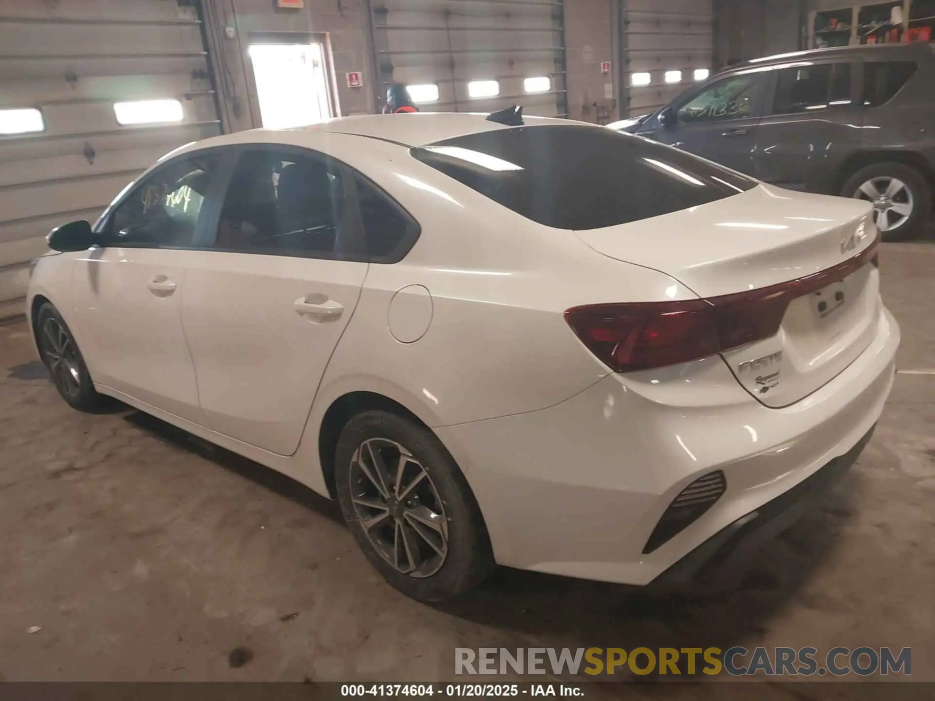 3 fotografías del automóvil dañado 3KPF24AD2NE460238 KIA FORTE 2022
