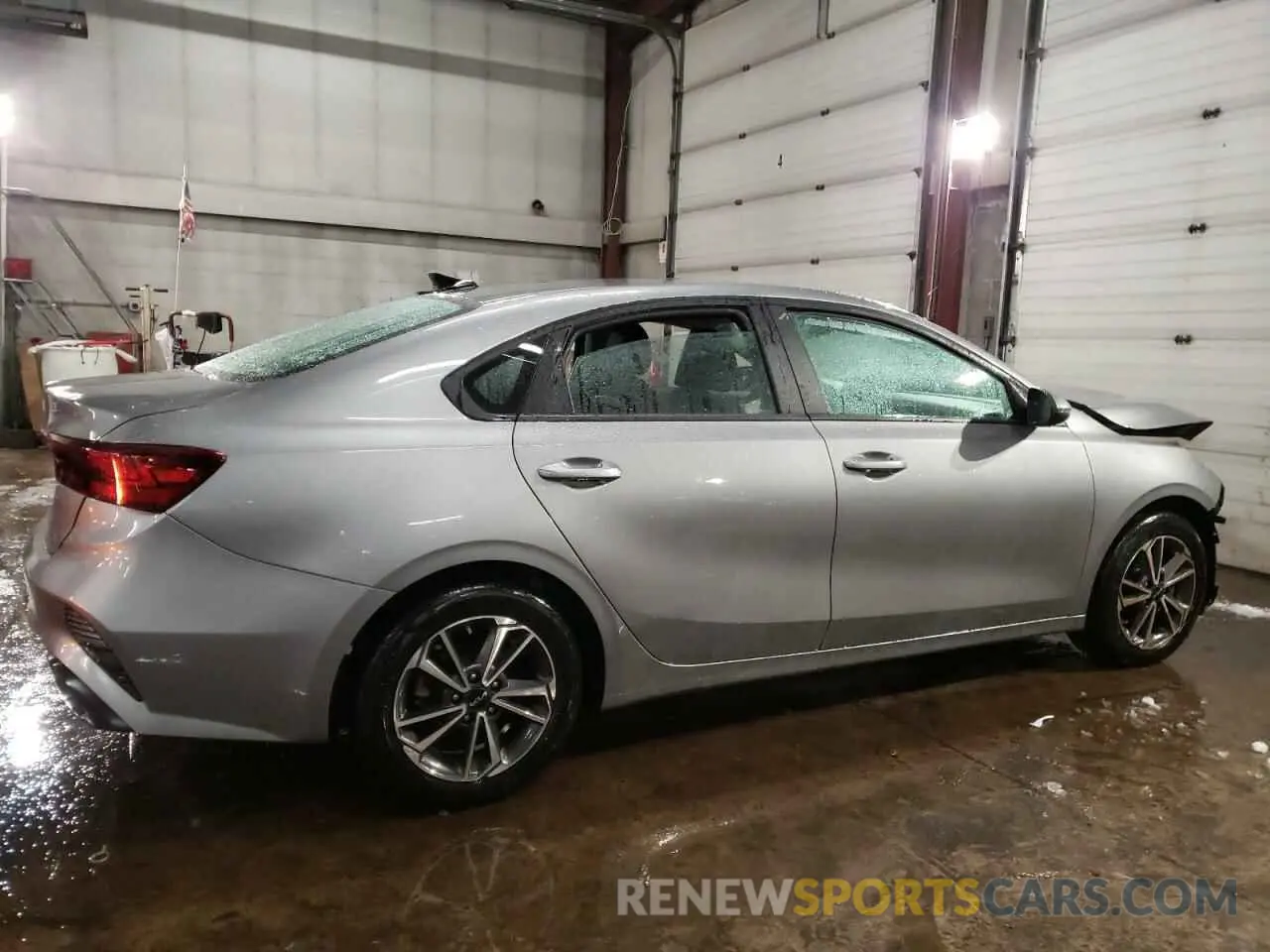 3 fotografías del automóvil dañado 3KPF24AD2NE470039 KIA FORTE 2022