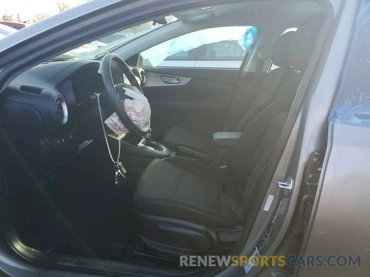 7 fotografías del automóvil dañado 3KPF24AD2NE470039 KIA FORTE 2022