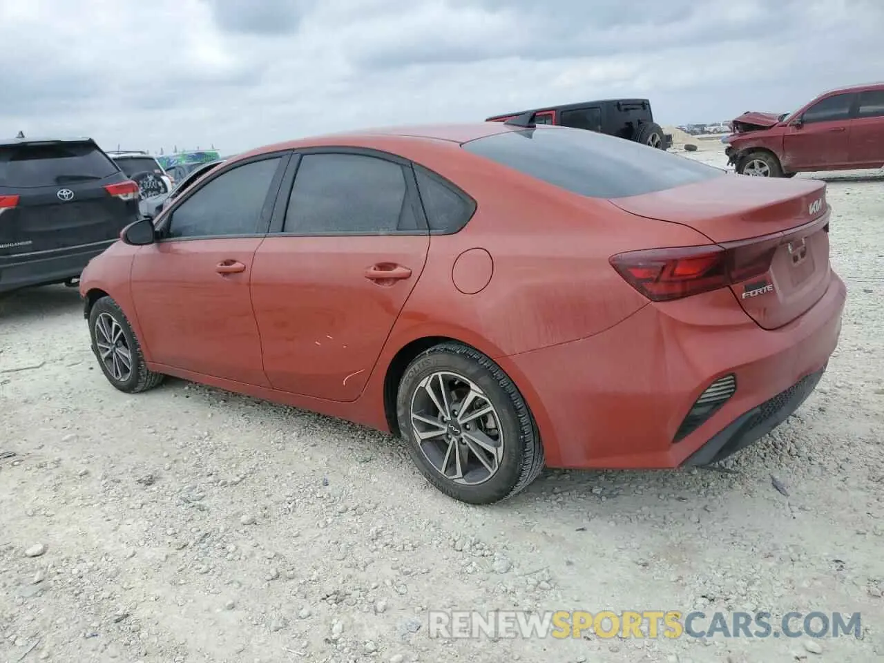 2 fotografías del automóvil dañado 3KPF24AD2NE483146 KIA FORTE 2022