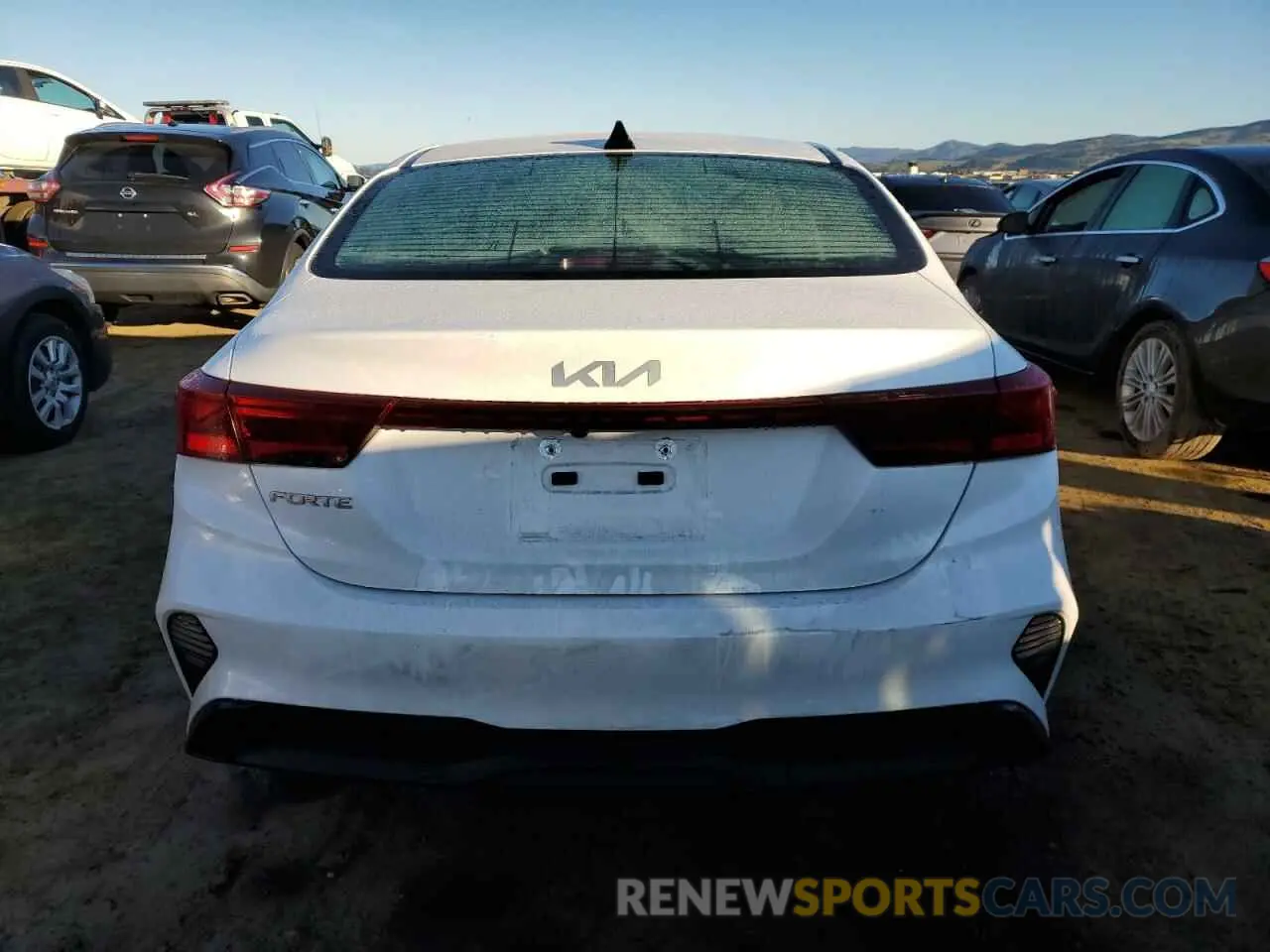 6 fotografías del automóvil dañado 3KPF24AD3NE427653 KIA FORTE 2022