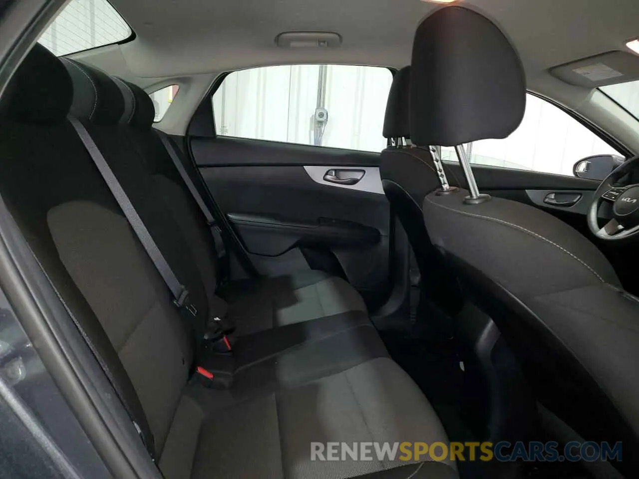 10 fotografías del automóvil dañado 3KPF24AD3NE434067 KIA FORTE 2022