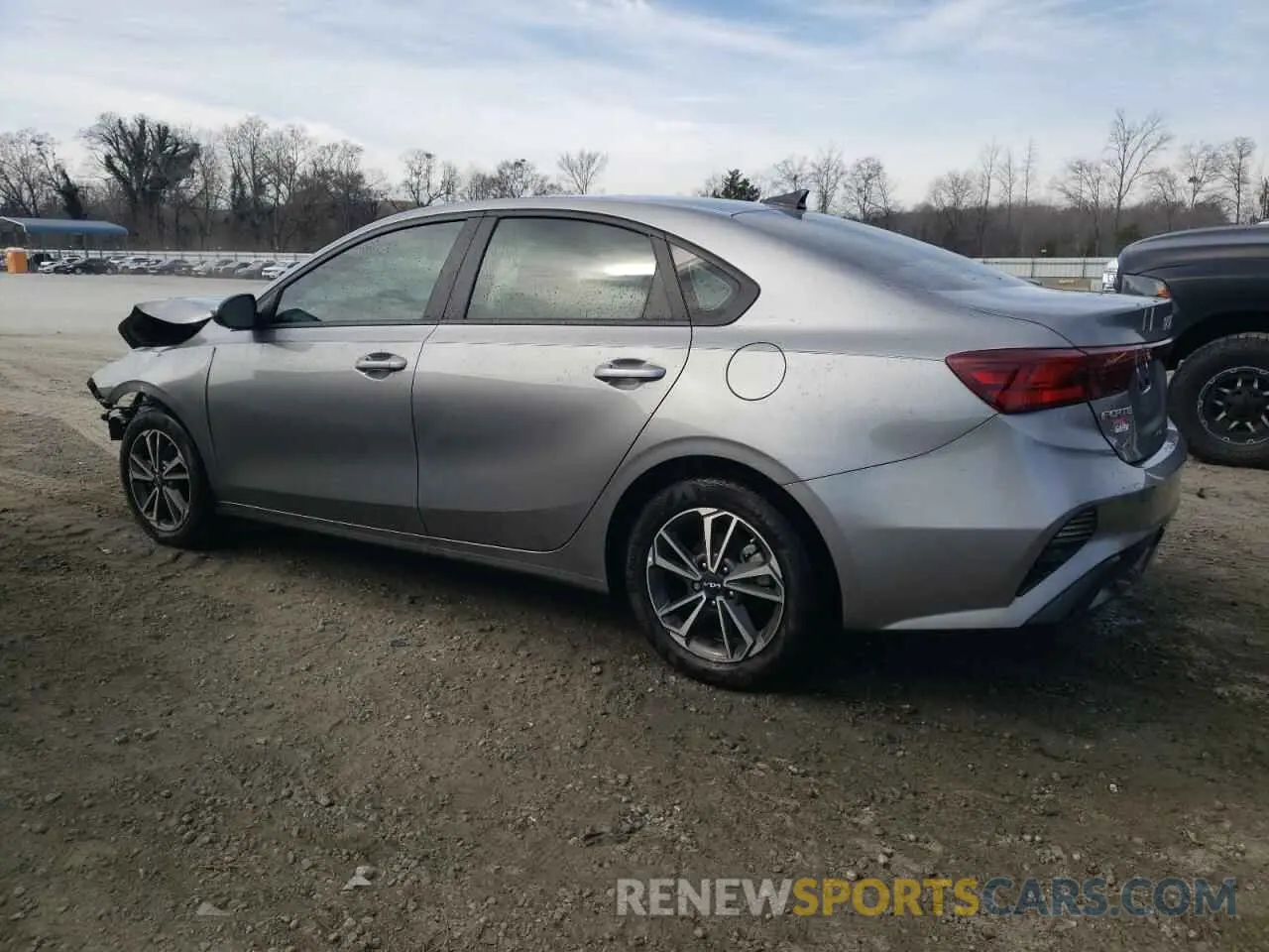 2 fotografías del automóvil dañado 3KPF24AD3NE461463 KIA FORTE 2022