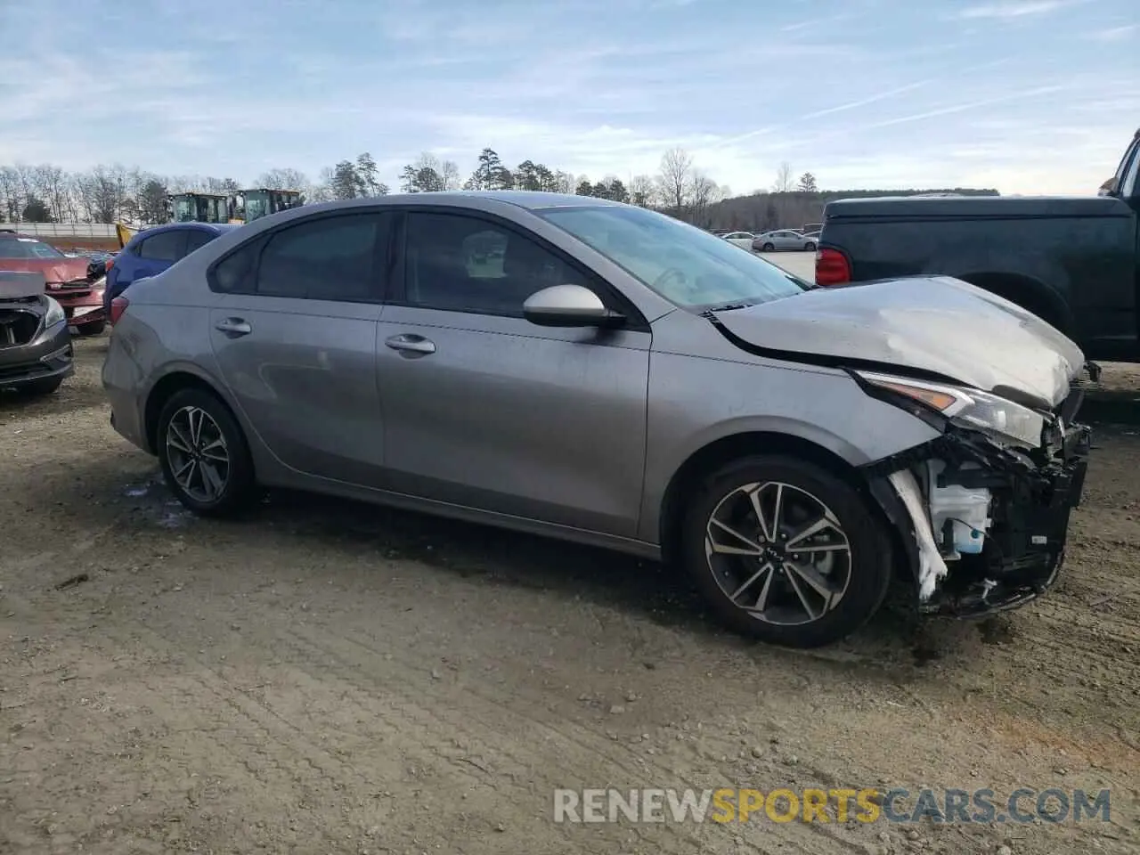 4 fotografías del automóvil dañado 3KPF24AD3NE461463 KIA FORTE 2022
