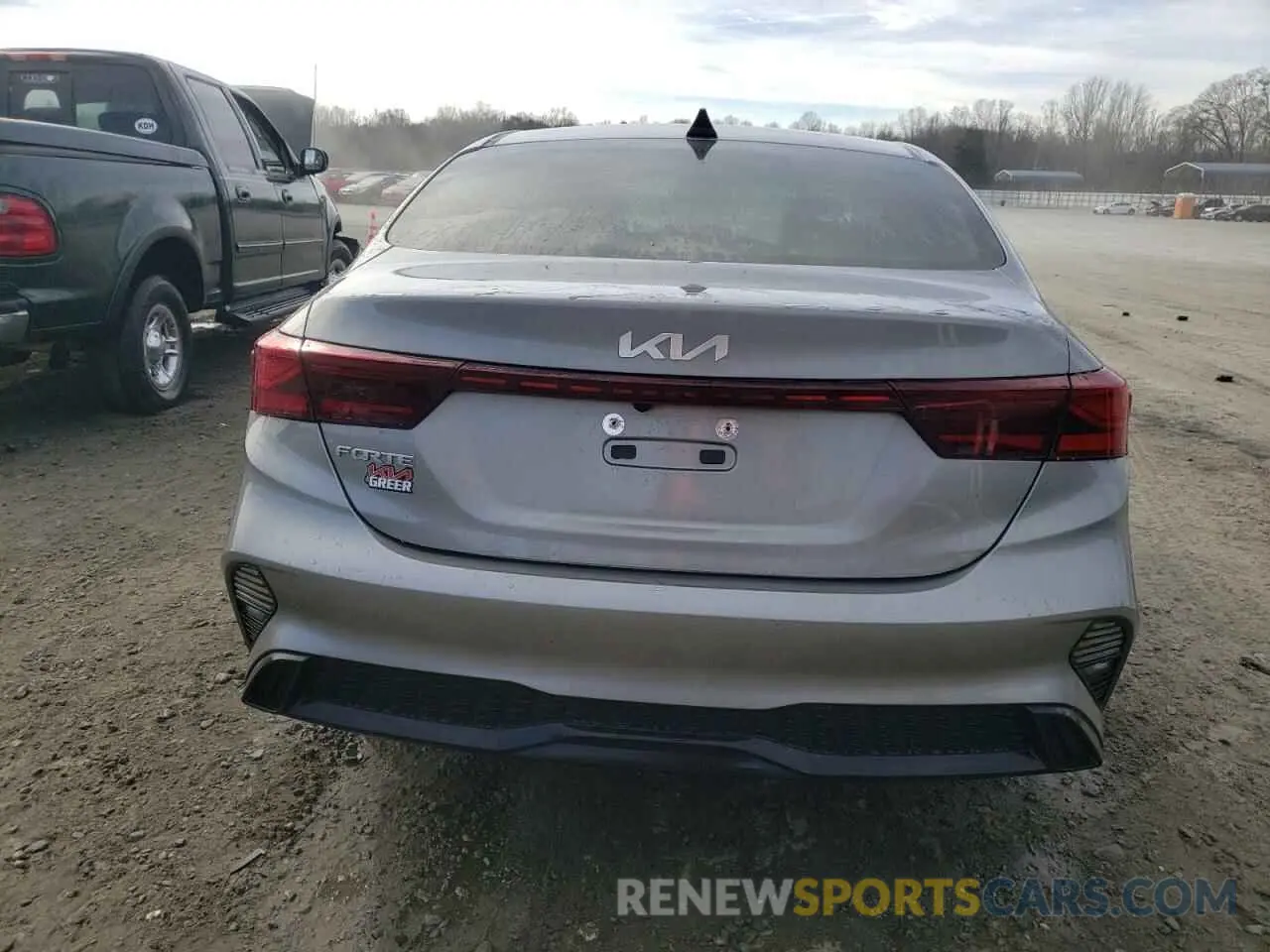 6 fotografías del automóvil dañado 3KPF24AD3NE461463 KIA FORTE 2022