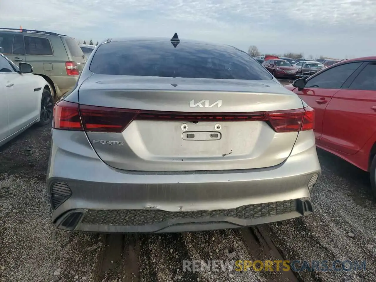 6 fotografías del automóvil dañado 3KPF24AD3NE462029 KIA FORTE 2022