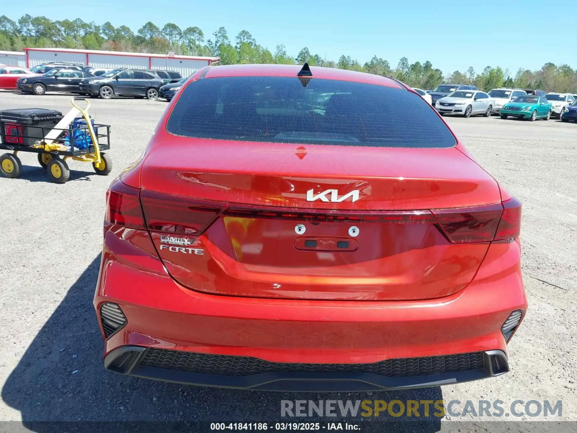 17 fotografías del automóvil dañado 3KPF24AD3NE483432 KIA FORTE 2022