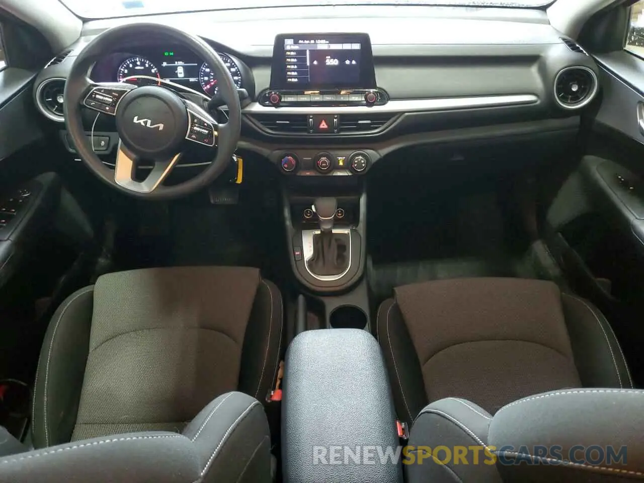 8 fotografías del automóvil dañado 3KPF24AD3NE494950 KIA FORTE 2022