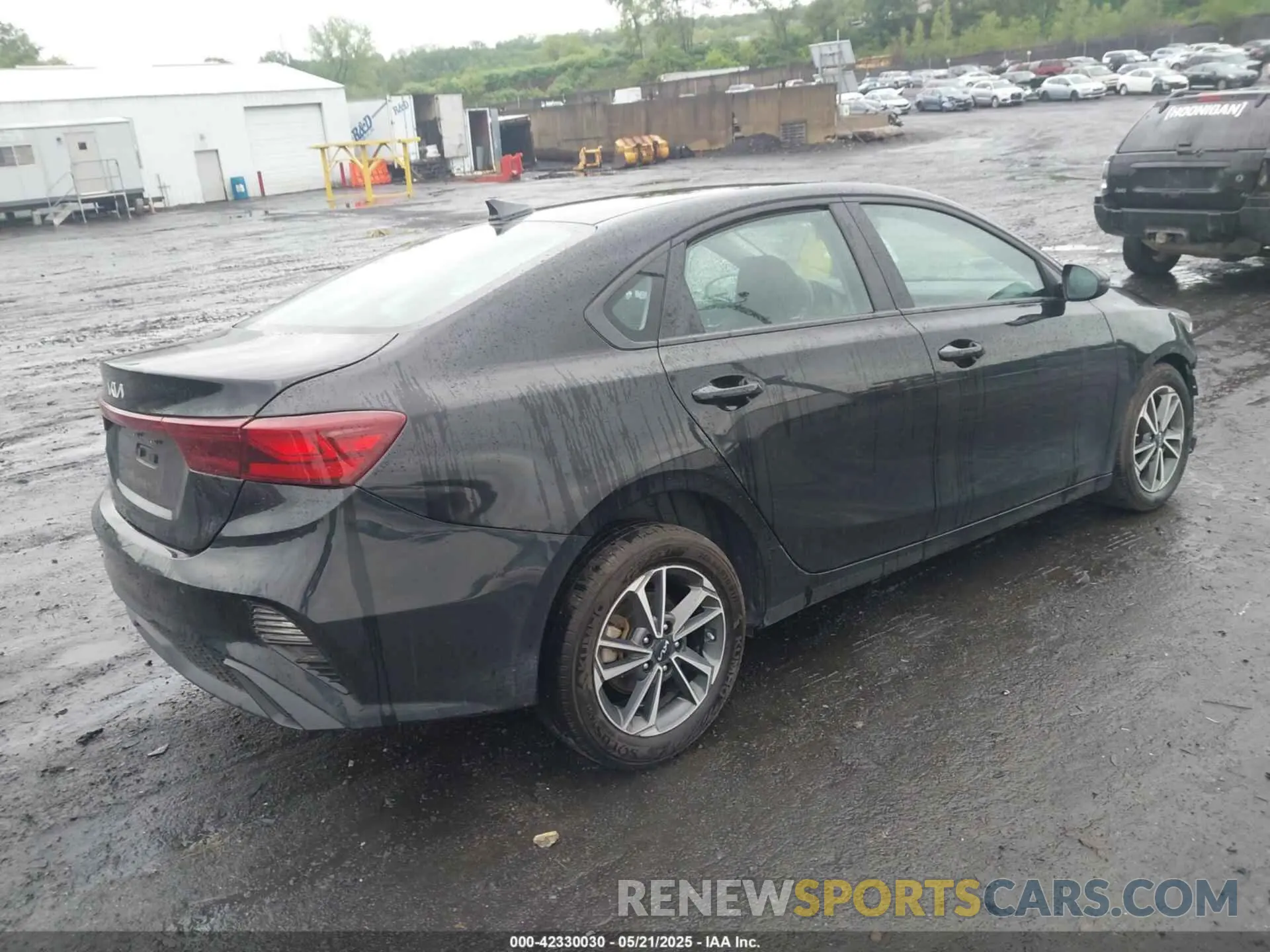 4 fotografías del automóvil dañado 3KPF24AD4NE429525 KIA FORTE 2022