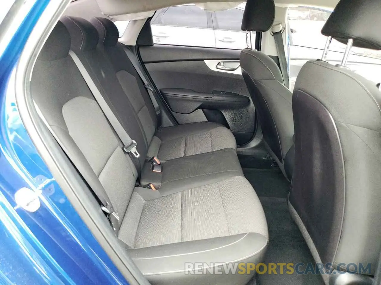 10 fotografías del automóvil dañado 3KPF24AD4NE429606 KIA FORTE 2022