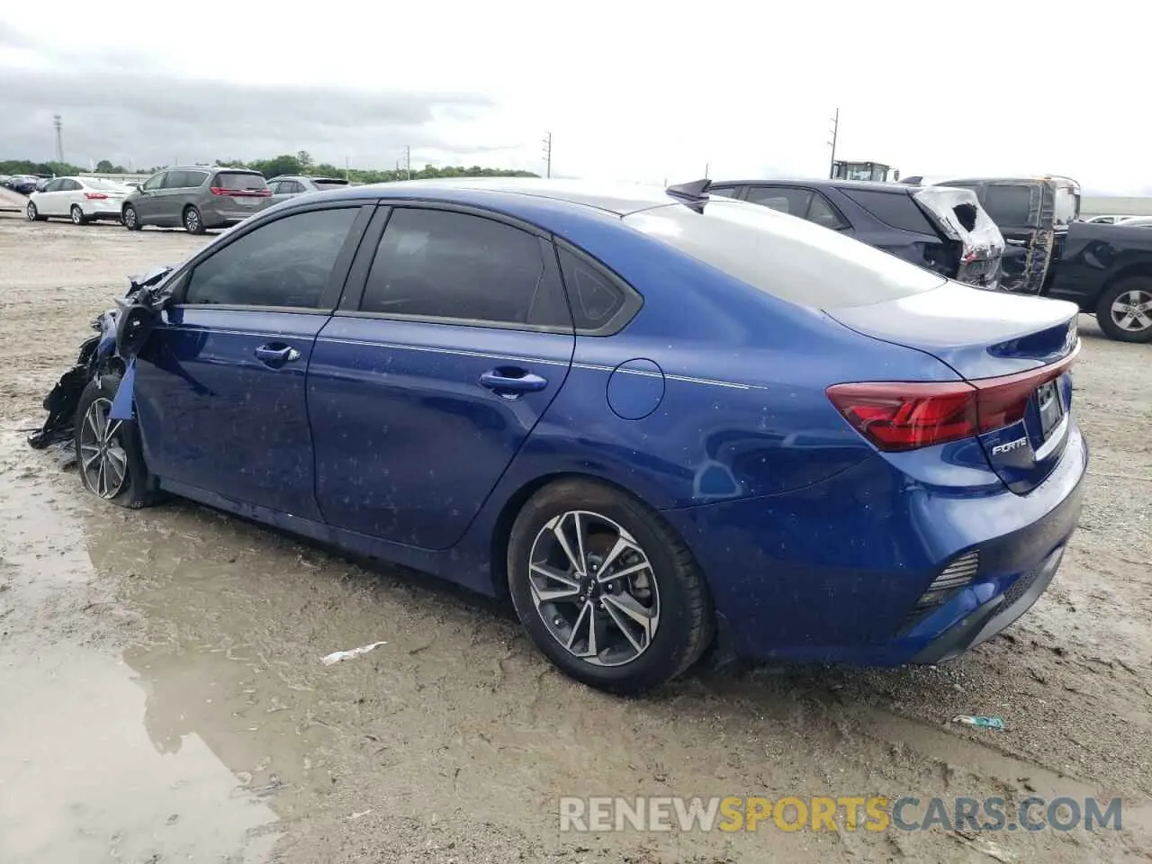 2 fotografías del automóvil dañado 3KPF24AD4NE429606 KIA FORTE 2022
