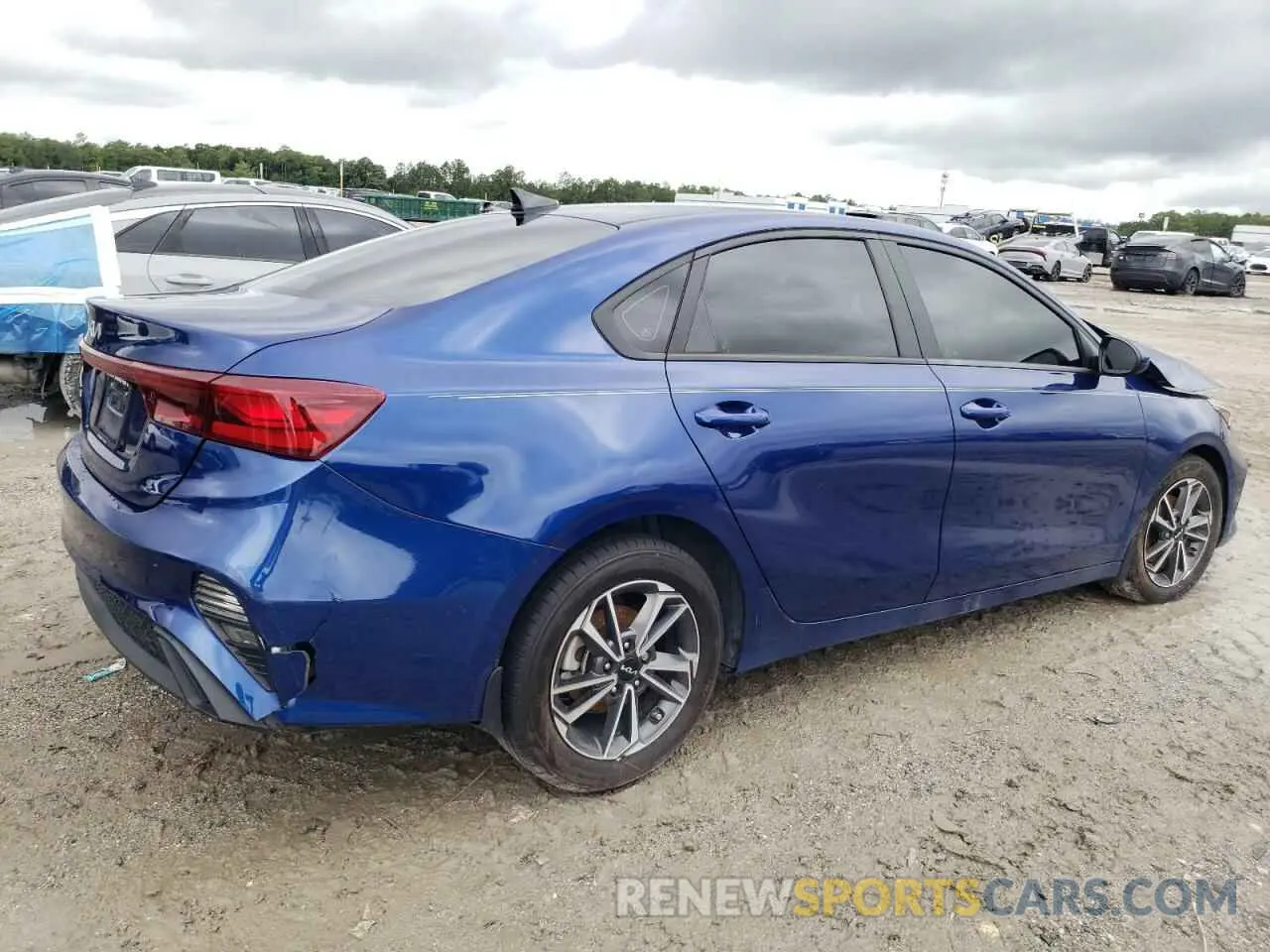 3 fotografías del automóvil dañado 3KPF24AD4NE429606 KIA FORTE 2022