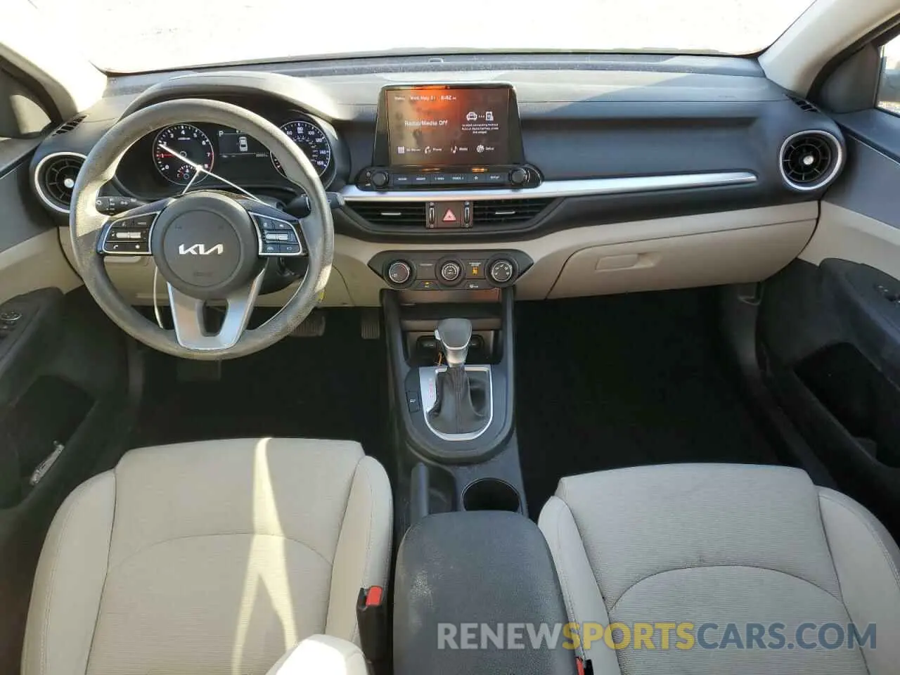 8 fotografías del automóvil dañado 3KPF24AD4NE437012 KIA FORTE 2022