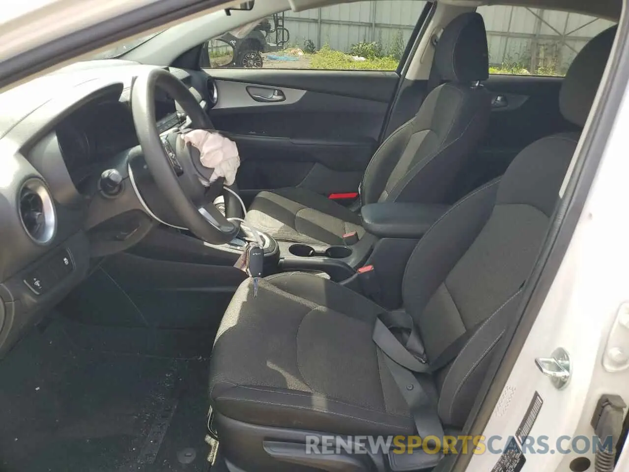 7 fotografías del automóvil dañado 3KPF24AD4NE448298 KIA FORTE 2022