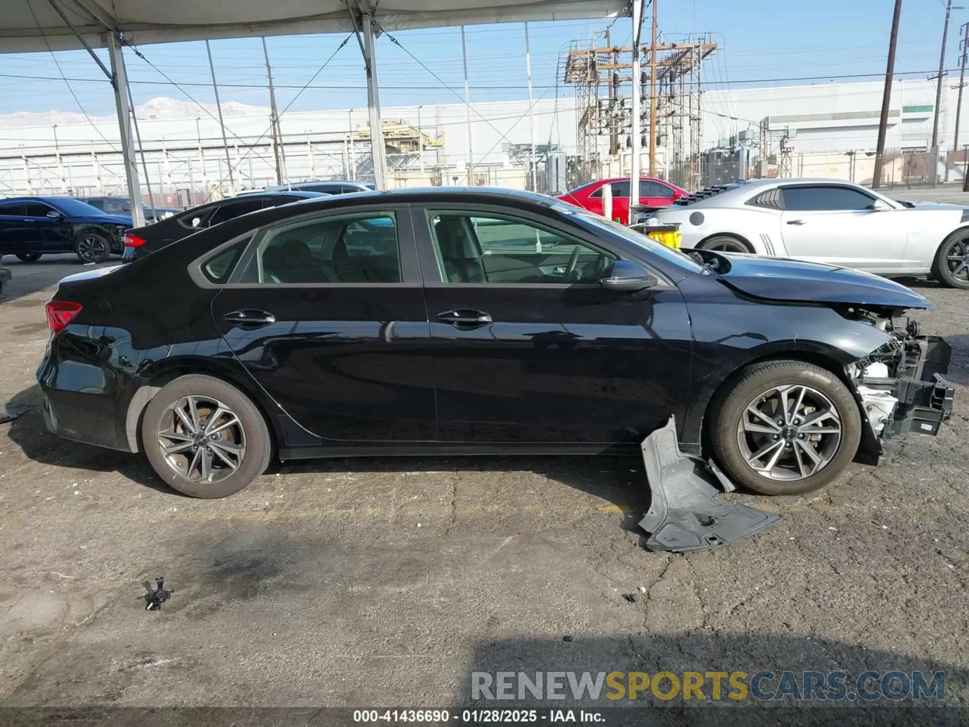 14 fotografías del automóvil dañado 3KPF24AD4NE469992 KIA FORTE 2022