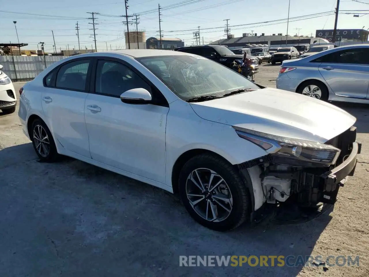 4 fotografías del automóvil dañado 3KPF24AD4NE476392 KIA FORTE 2022