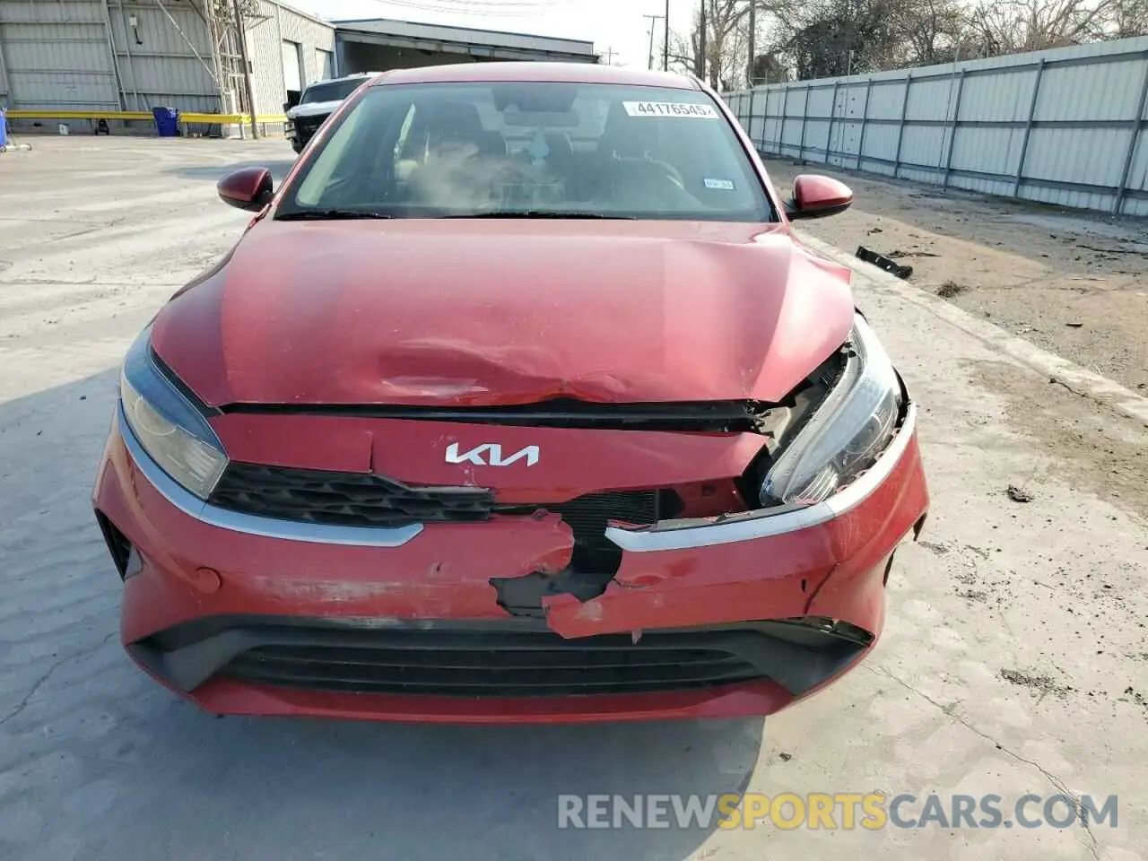 5 fotografías del automóvil dañado 3KPF24AD4NE478031 KIA FORTE 2022