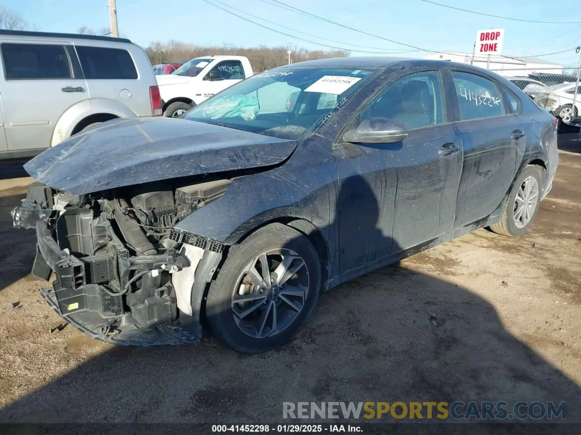 2 fotografías del automóvil dañado 3KPF24AD5NE430456 KIA FORTE 2022