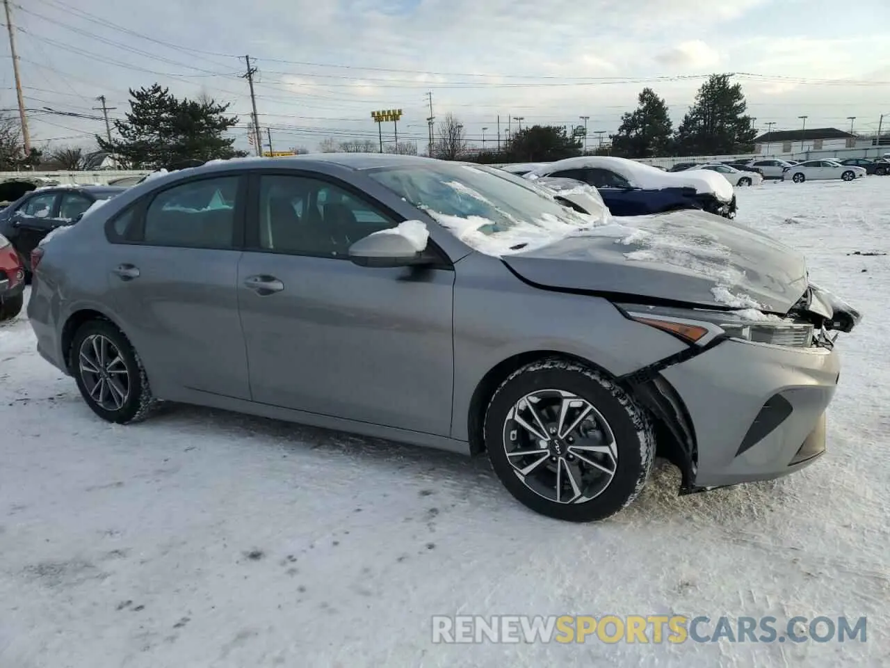 4 fotografías del automóvil dañado 3KPF24AD5NE436323 KIA FORTE 2022