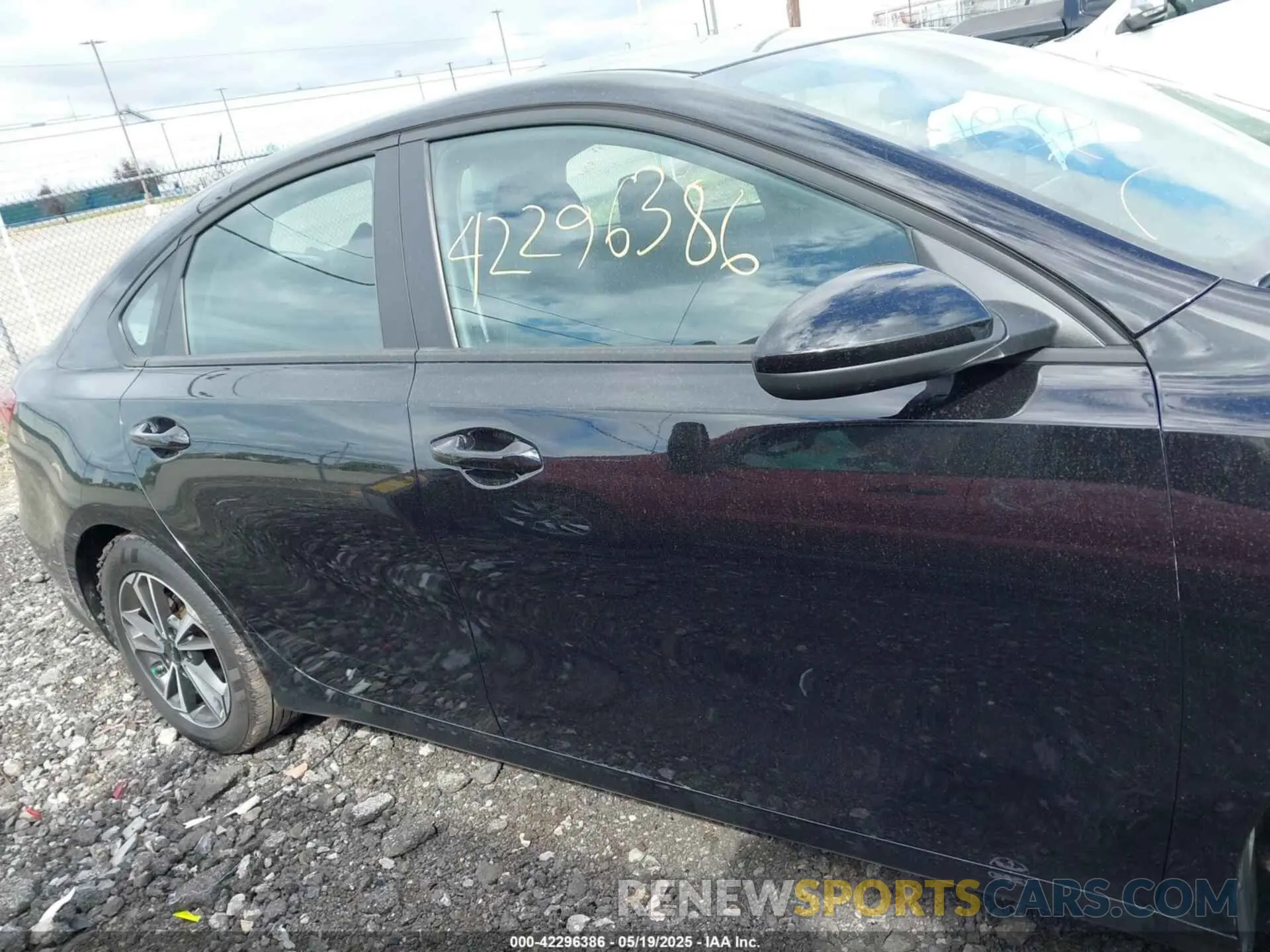13 fotografías del automóvil dañado 3KPF24AD5NE449153 KIA FORTE 2022
