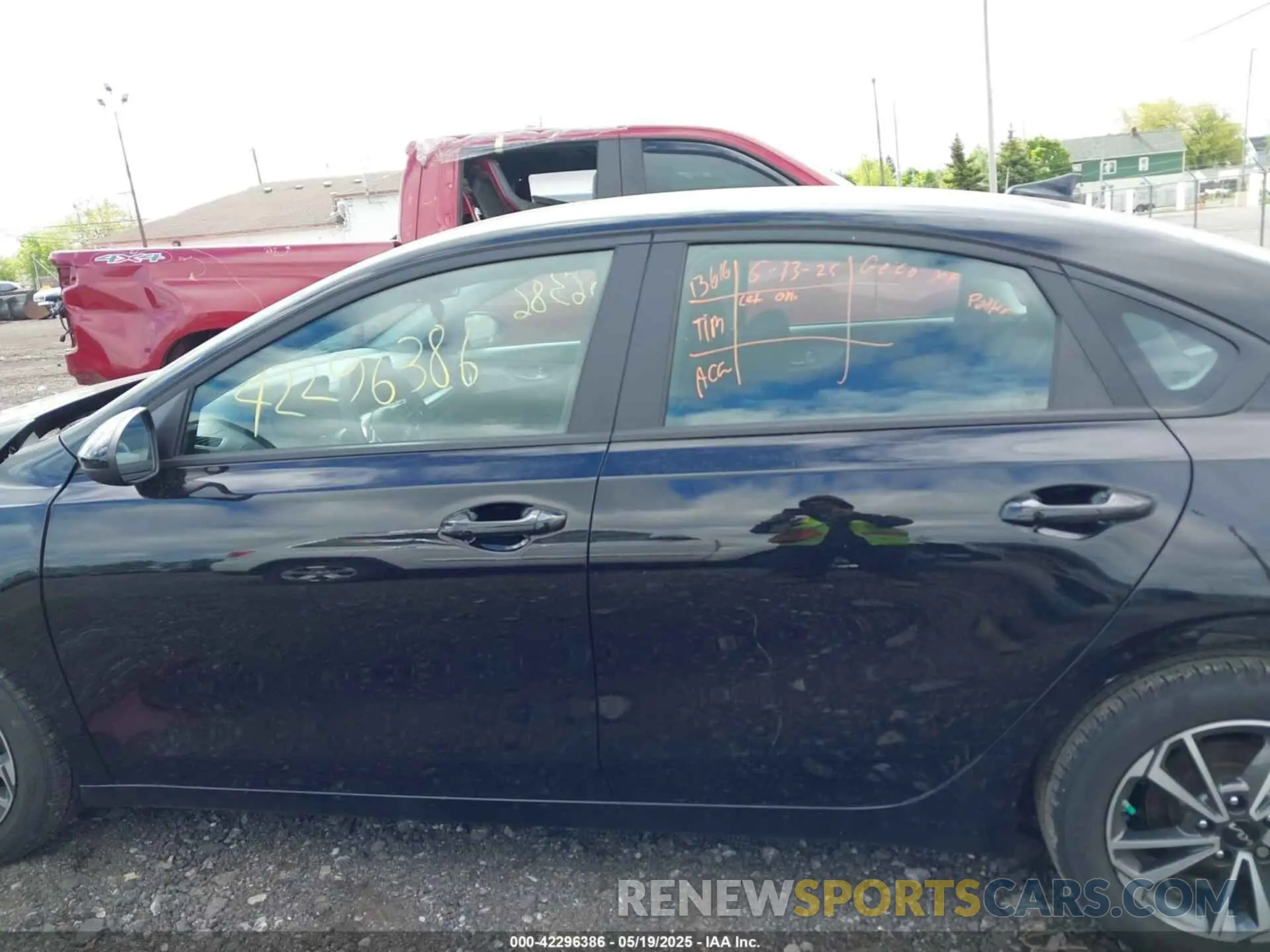 14 fotografías del automóvil dañado 3KPF24AD5NE449153 KIA FORTE 2022
