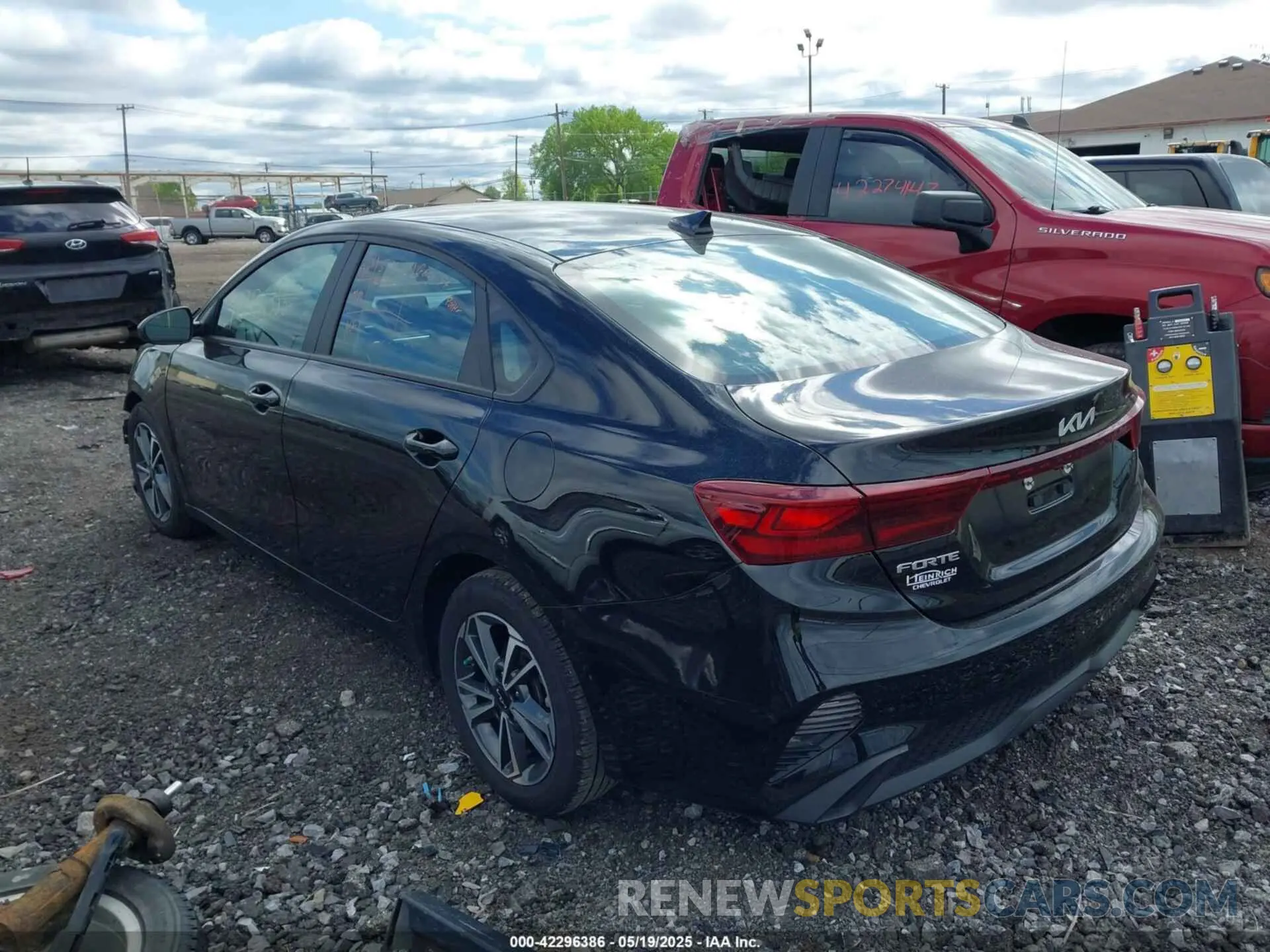 3 fotografías del automóvil dañado 3KPF24AD5NE449153 KIA FORTE 2022
