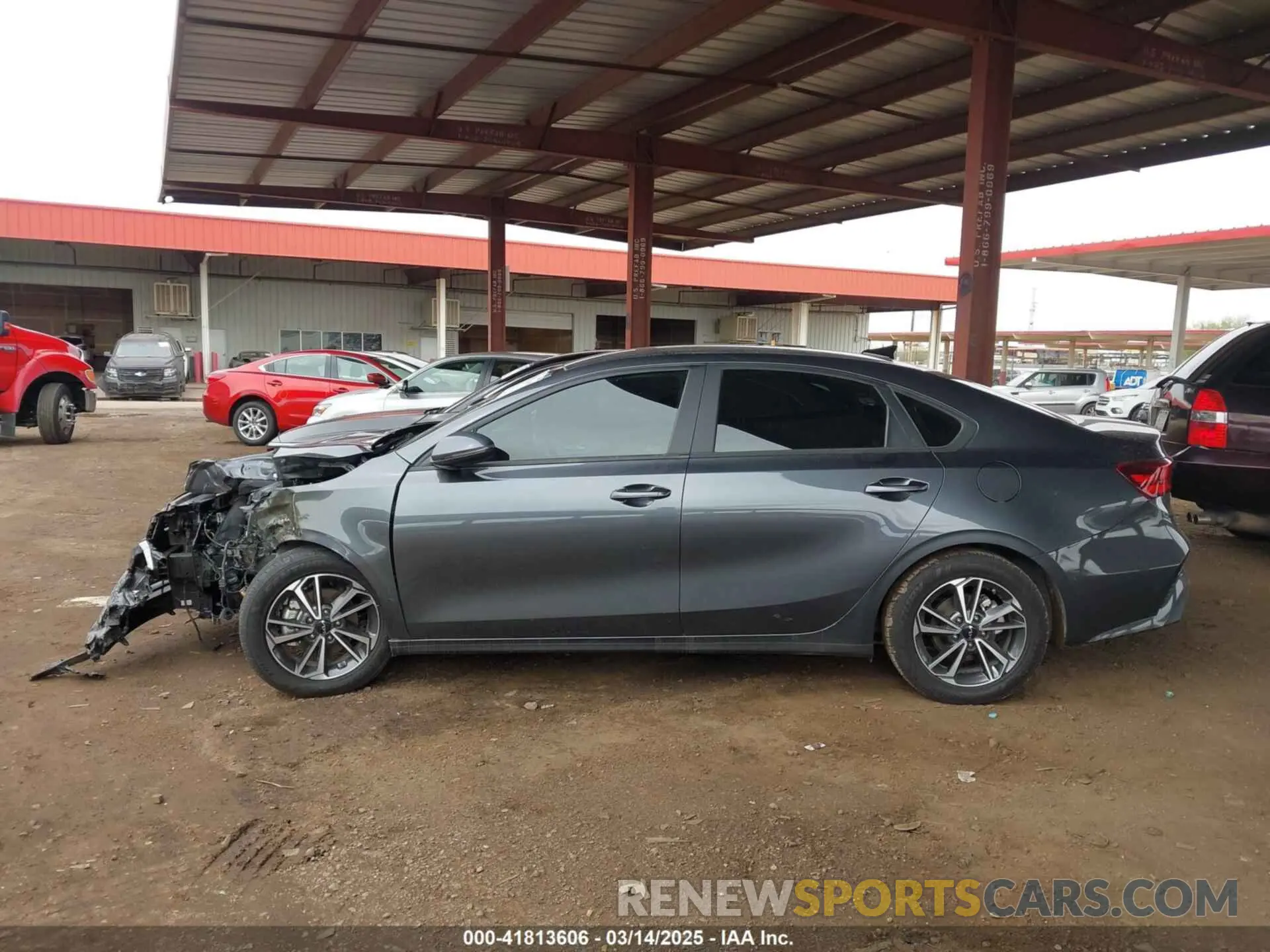14 fotografías del automóvil dañado 3KPF24AD5NE475834 KIA FORTE 2022