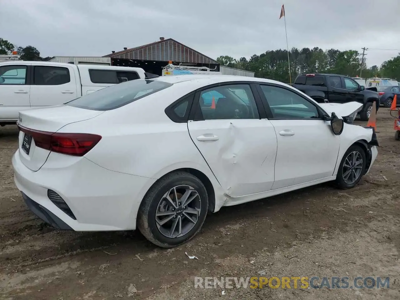 3 fotografías del automóvil dañado 3KPF24AD5NE487014 KIA FORTE 2022