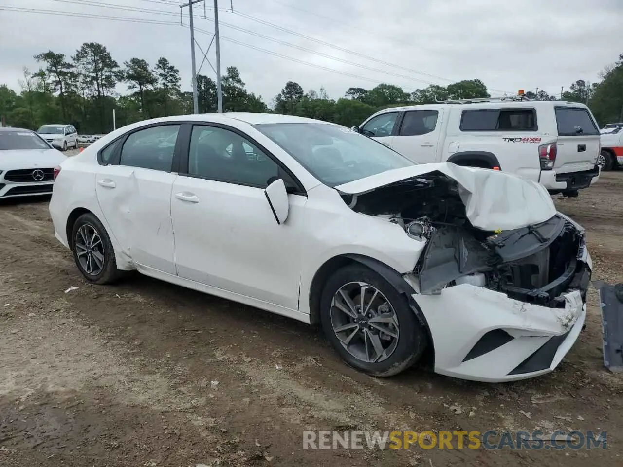 4 fotografías del automóvil dañado 3KPF24AD5NE487014 KIA FORTE 2022