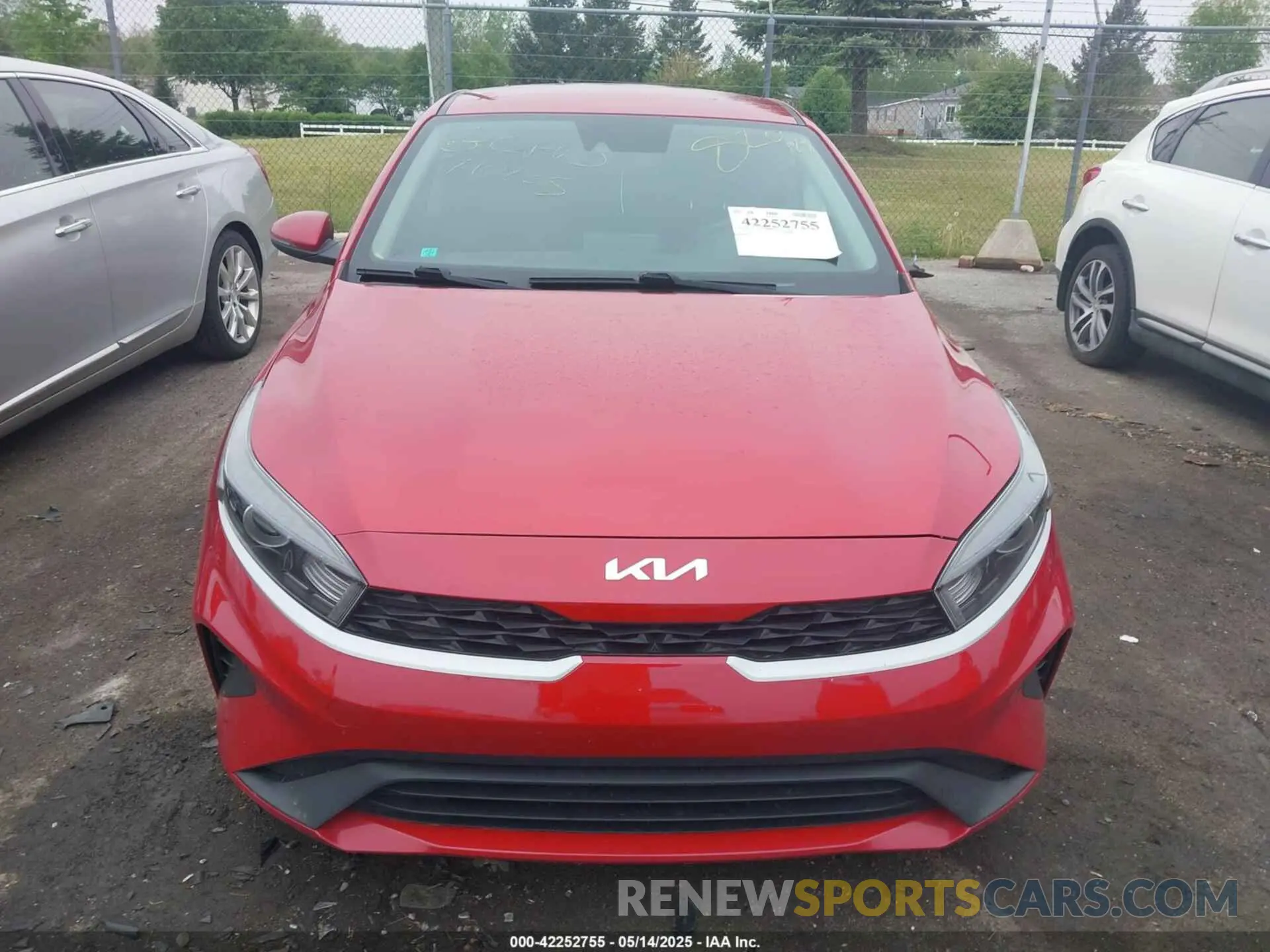 12 fotografías del automóvil dañado 3KPF24AD6NE428294 KIA FORTE 2022