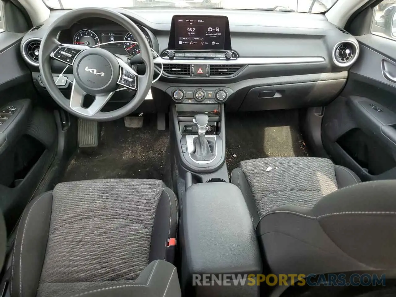 8 fotografías del automóvil dañado 3KPF24AD6NE431289 KIA FORTE 2022