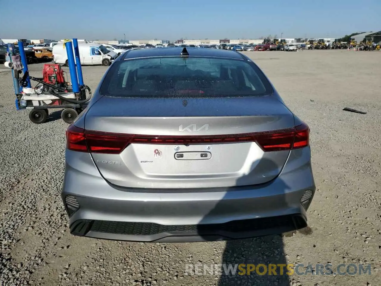 6 fotografías del automóvil dañado 3KPF24AD6NE454801 KIA FORTE 2022