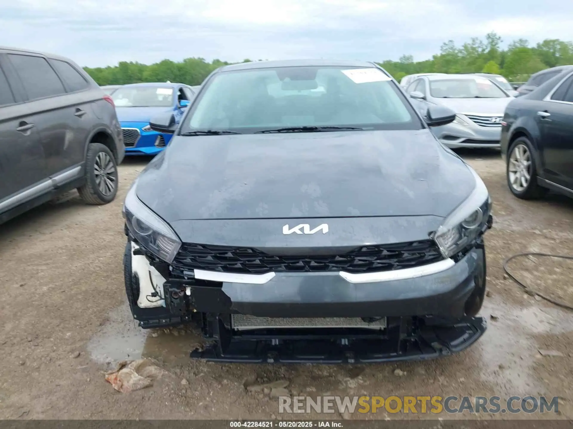 11 fotografías del automóvil dañado 3KPF24AD6NE465782 KIA FORTE 2022