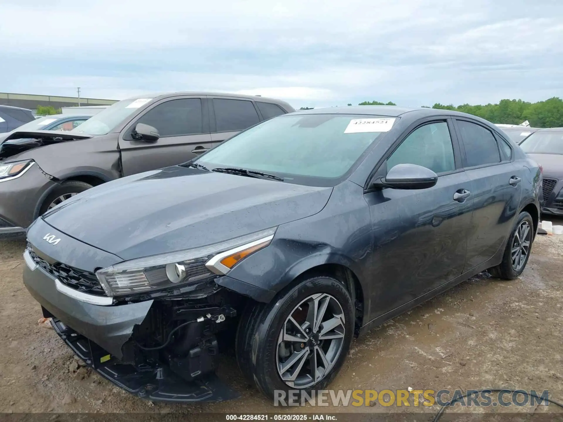 2 fotografías del automóvil dañado 3KPF24AD6NE465782 KIA FORTE 2022
