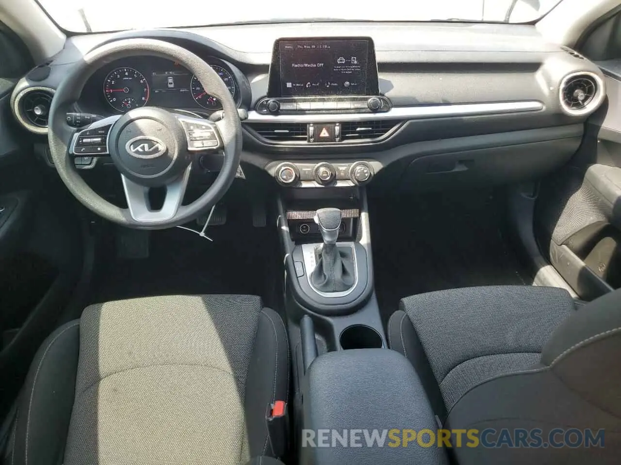 8 fotografías del automóvil dañado 3KPF24AD6NE492092 KIA FORTE 2022