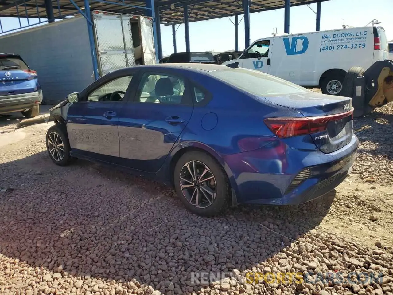 2 fotografías del automóvil dañado 3KPF24AD6NE496949 KIA FORTE 2022