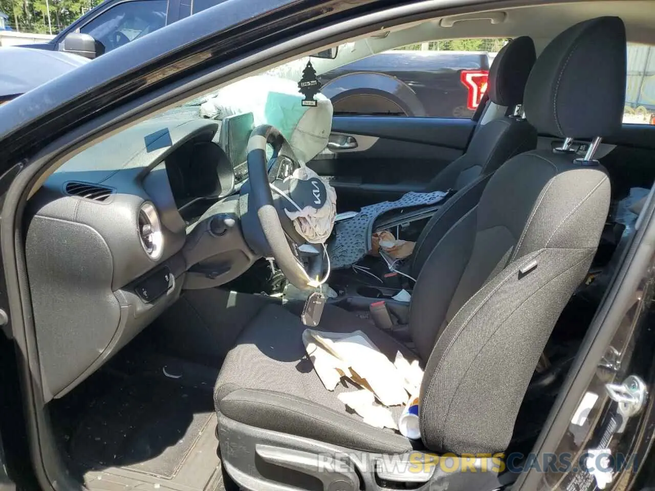 7 fotografías del automóvil dañado 3KPF24AD6NE501776 KIA FORTE 2022