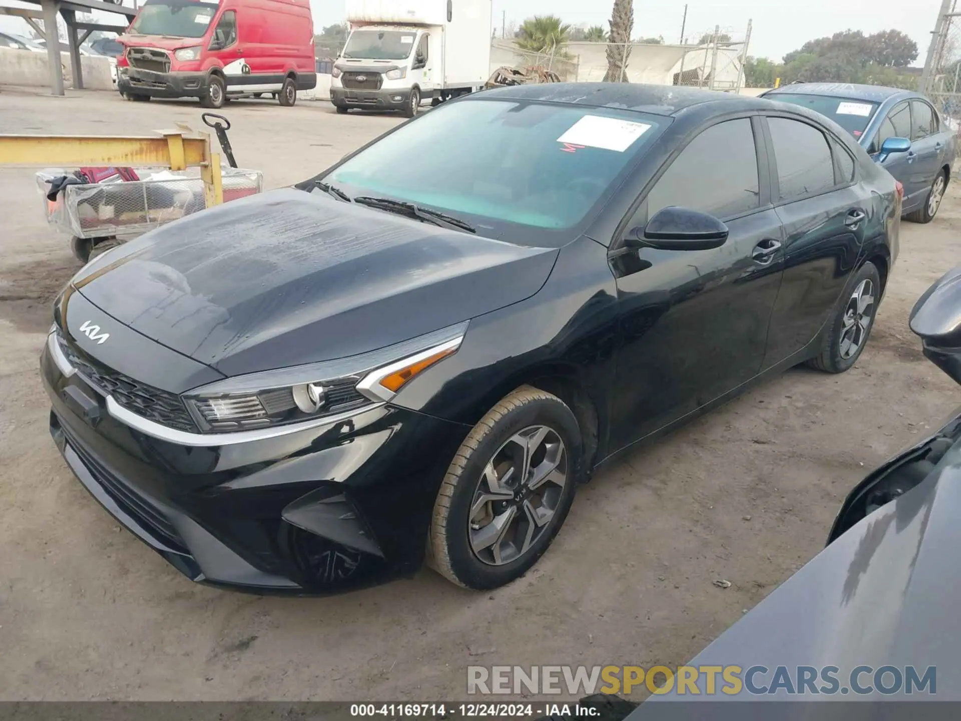 2 fotografías del automóvil dañado 3KPF24AD6NE503916 KIA FORTE 2022