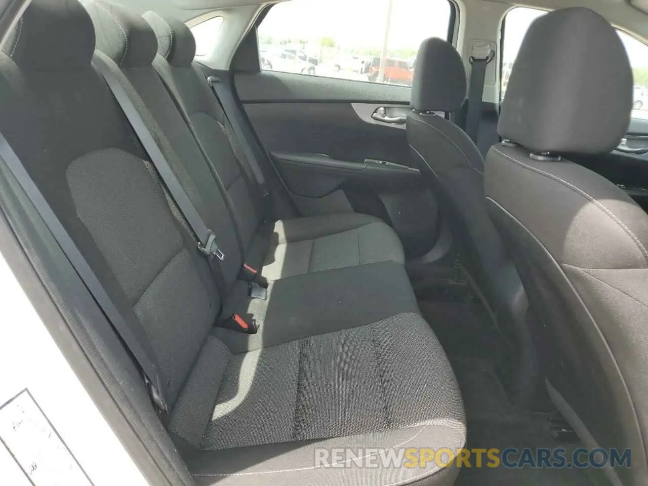 10 fotografías del automóvil dañado 3KPF24AD7NE452183 KIA FORTE 2022