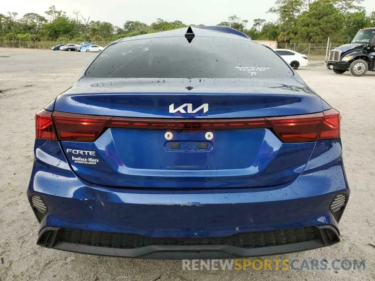 6 fotografías del automóvil dañado 3KPF24AD8NE429429 KIA FORTE 2022