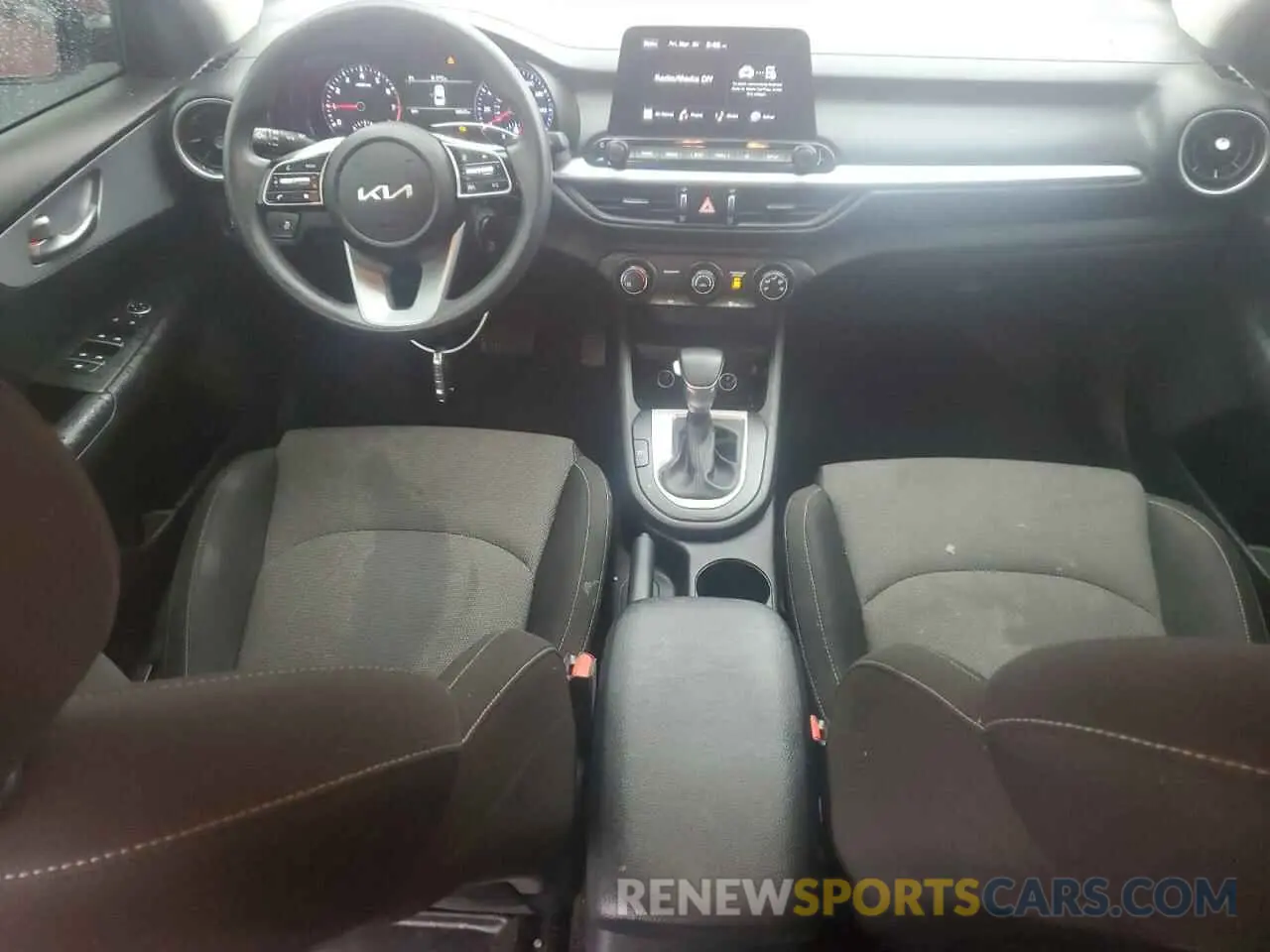 8 fotografías del automóvil dañado 3KPF24AD8NE429656 KIA FORTE 2022