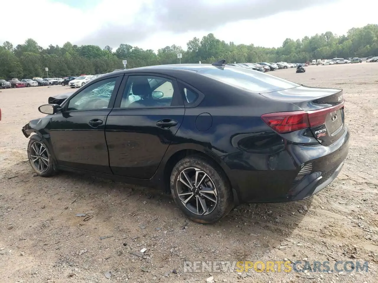 2 fotografías del automóvil dañado 3KPF24AD8NE437689 KIA FORTE 2022