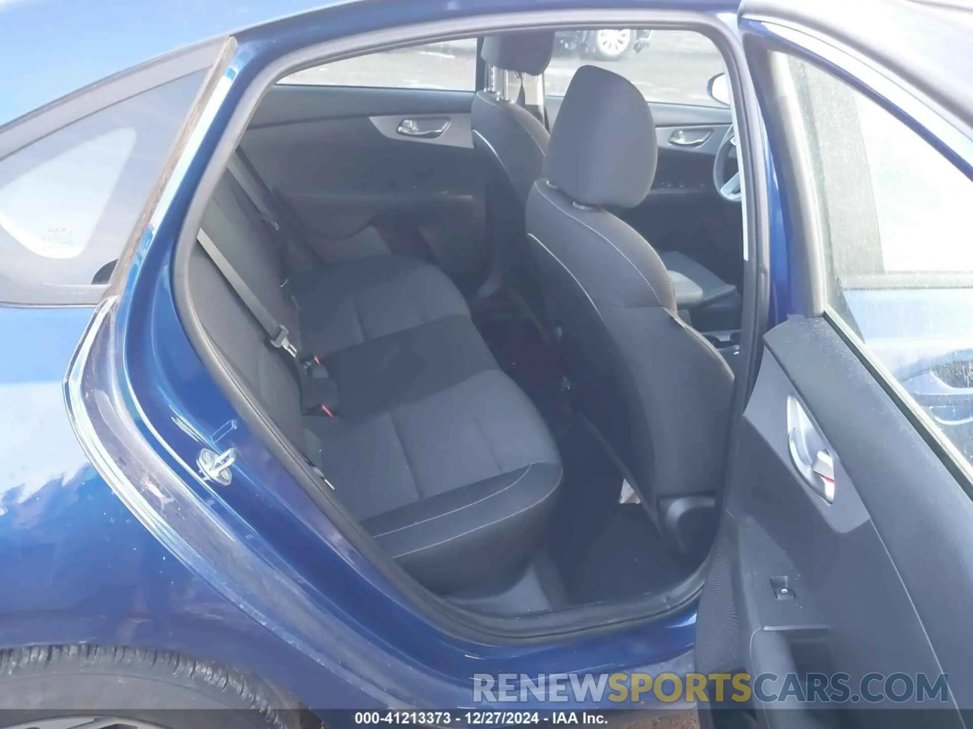 8 fotografías del automóvil dañado 3KPF24AD8NE445839 KIA FORTE 2022