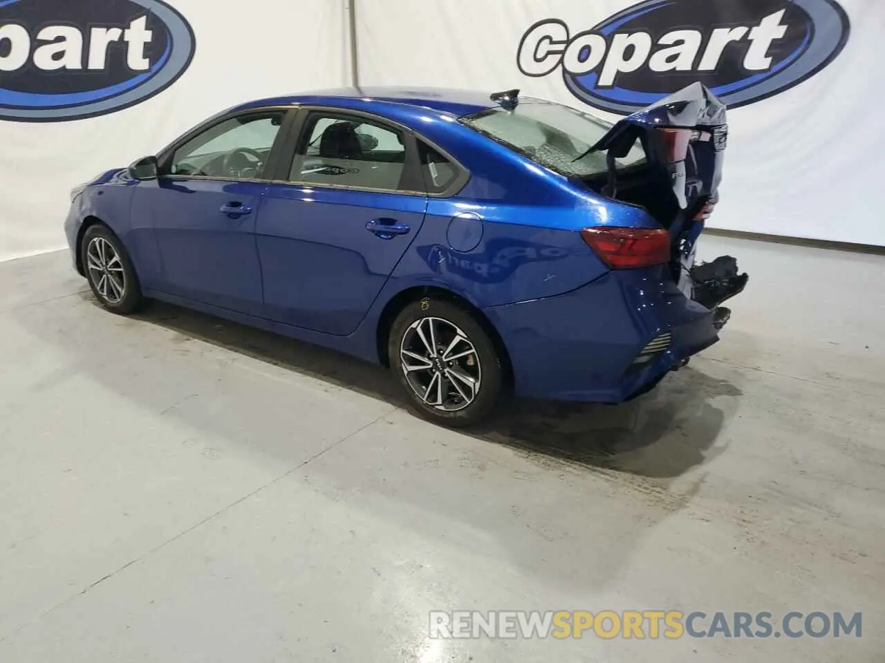 2 fotografías del automóvil dañado 3KPF24AD8NE452127 KIA FORTE 2022