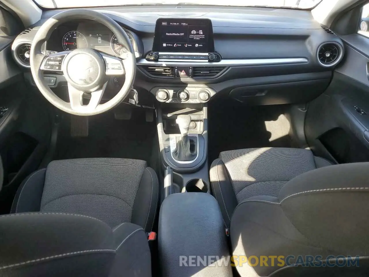 8 fotografías del automóvil dañado 3KPF24AD8NE452127 KIA FORTE 2022