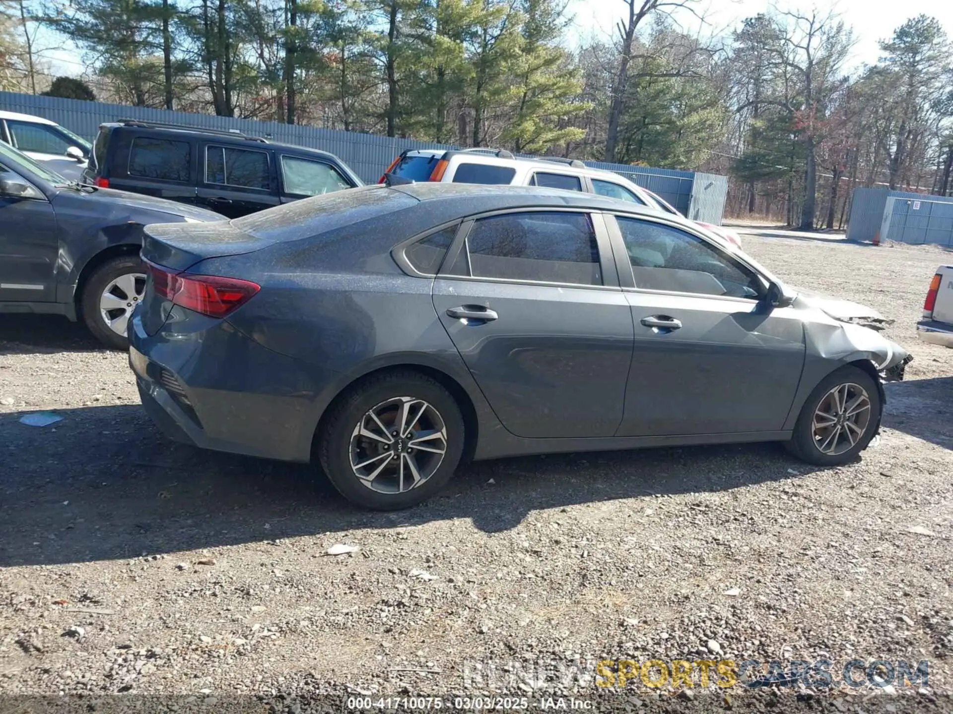 13 fotografías del automóvil dañado 3KPF24AD8NE464455 KIA FORTE 2022